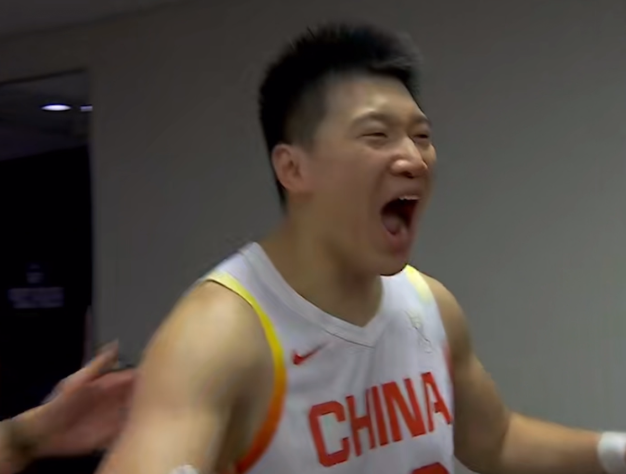 至于决赛, 展露兴奋