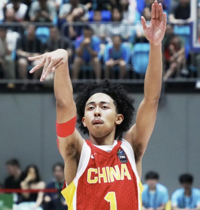 周琦